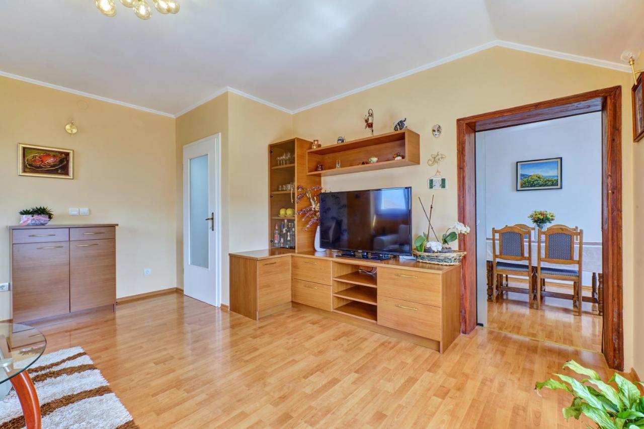 Apartment Dami Мали-Лошинь Экстерьер фото