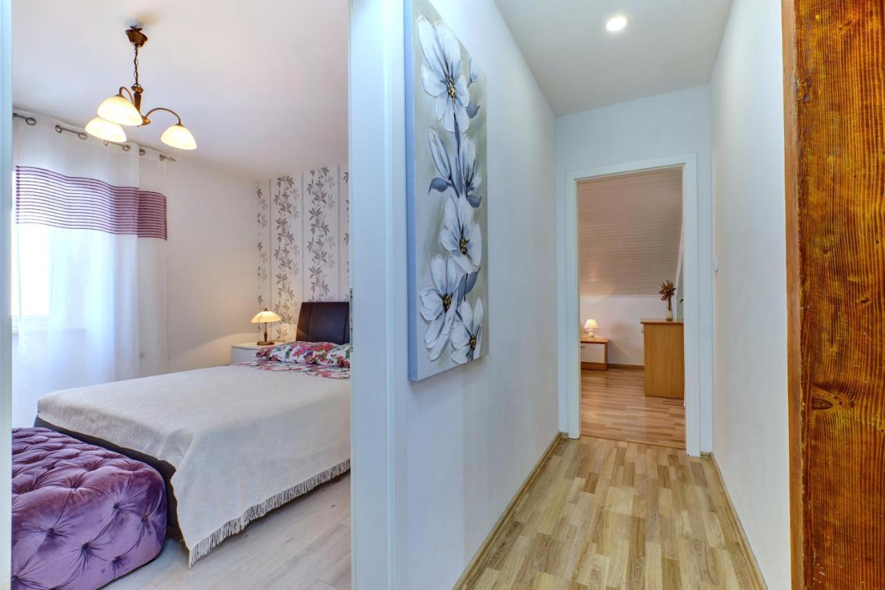 Apartment Dami Мали-Лошинь Экстерьер фото